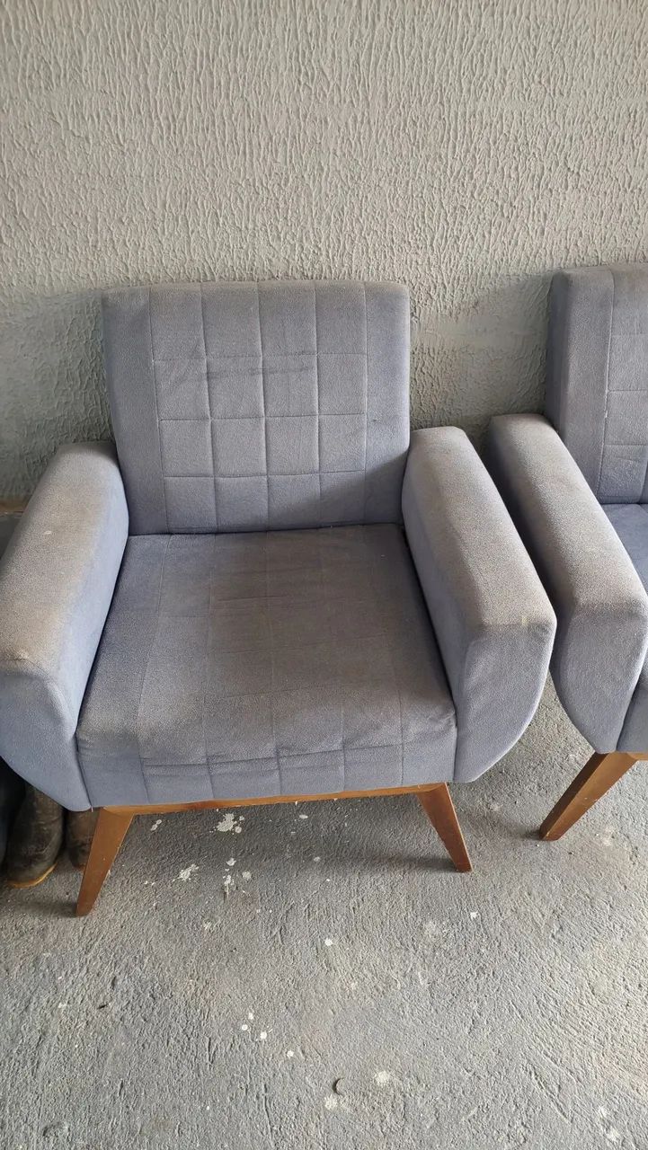 2 poltronas com pes de madeira  - Foto 3
