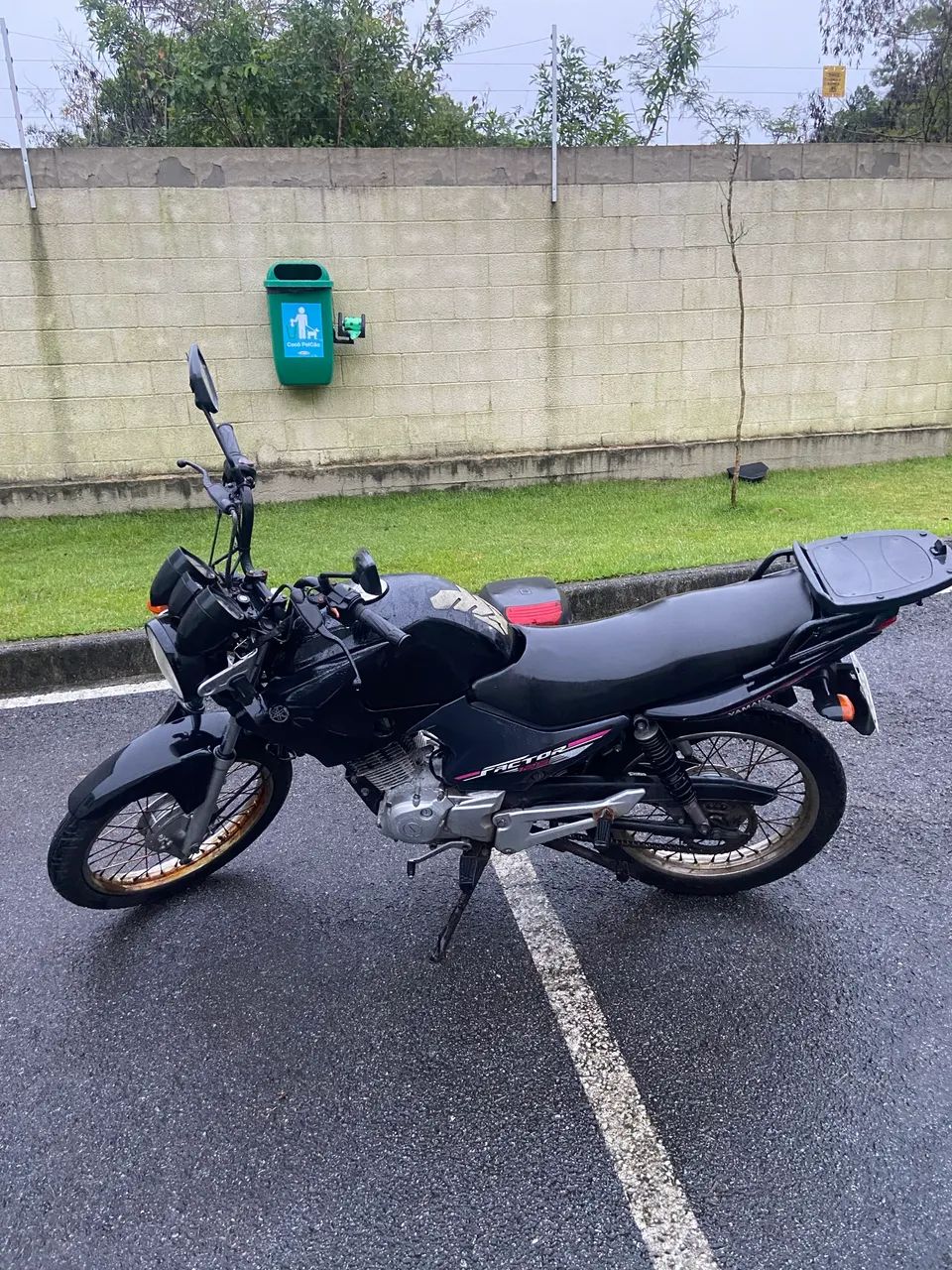 YBR factor 125 partida elétrica ( Carburada ) R$5000