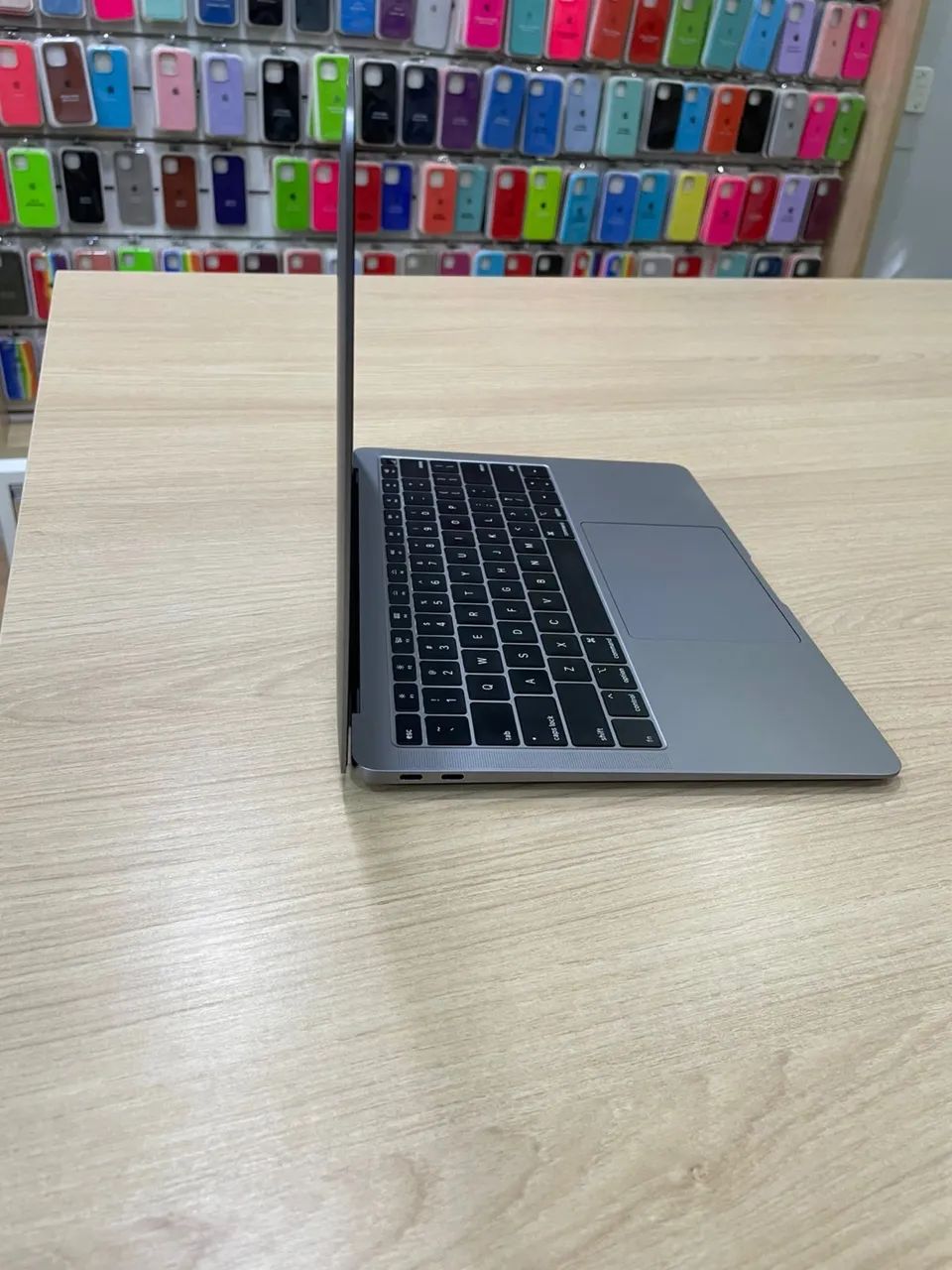 MacBook Air シルバー Retina 2018 充放電回数155 MacBook Air シルバー Retina 2018 充放電回数155 - pizzaart.no