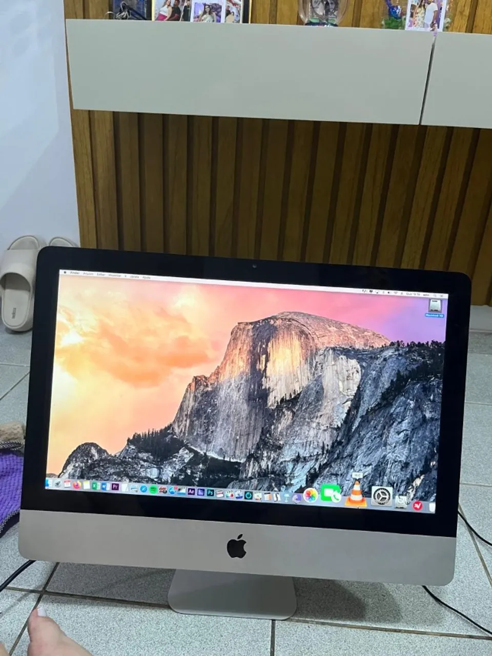 iMac Apple 21,5? Late 2015 | 1TB | Completo com Teclado e Mouse