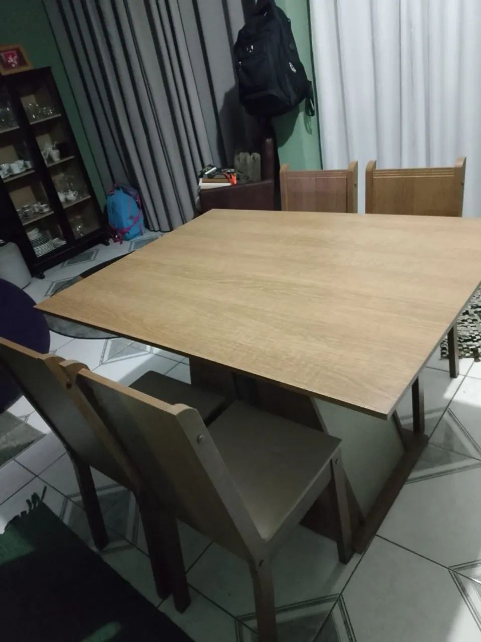 VENDE-SE MESA ( 4 CADEIRAS ) - Foto 2