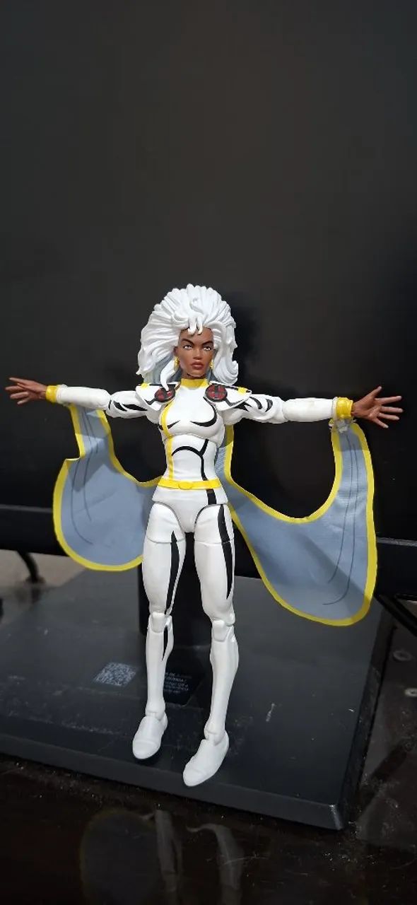 Marvel Legends Tempestade Storm VHS X-Men 92 Hasbro - Foto 2
