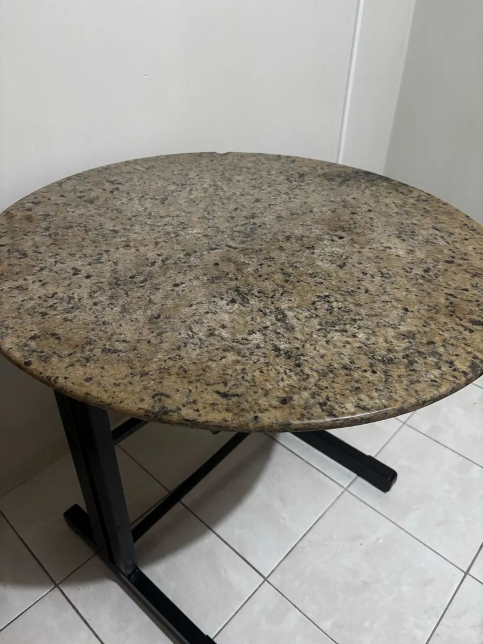 Mesa em Mármore - IMPECÁVEL  - Foto 2