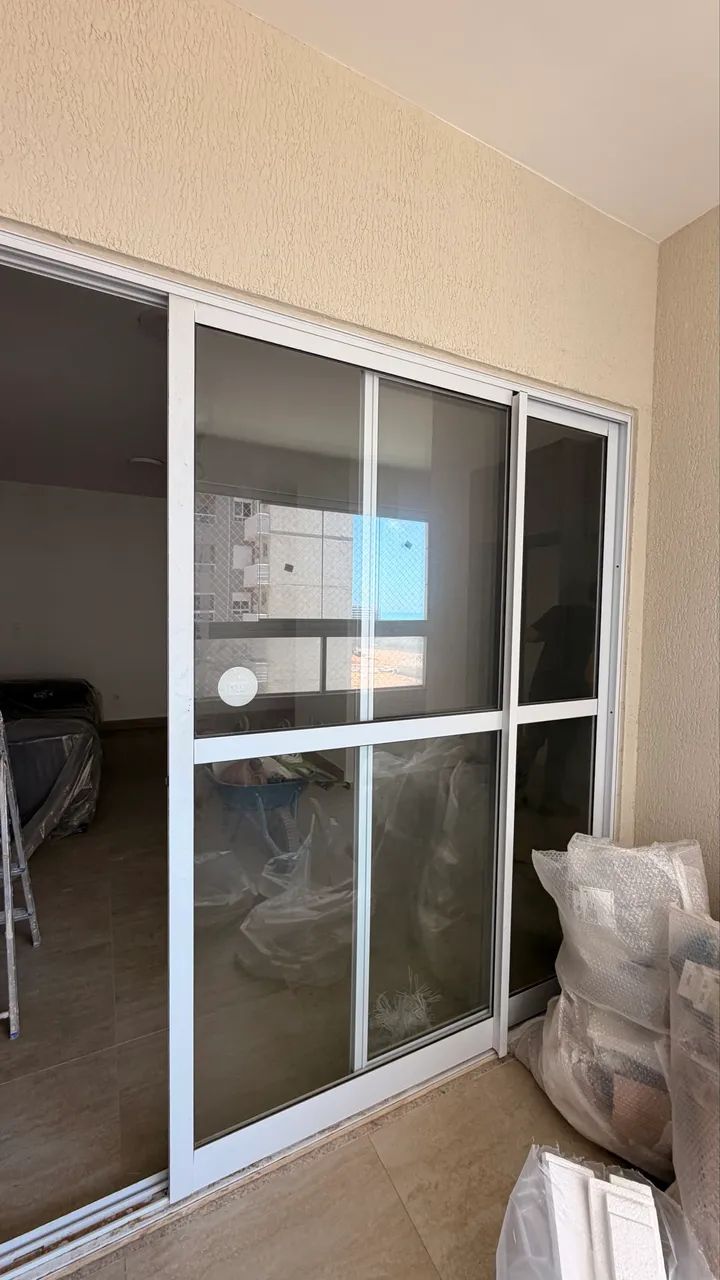 Vendo porta de 2 folhas 