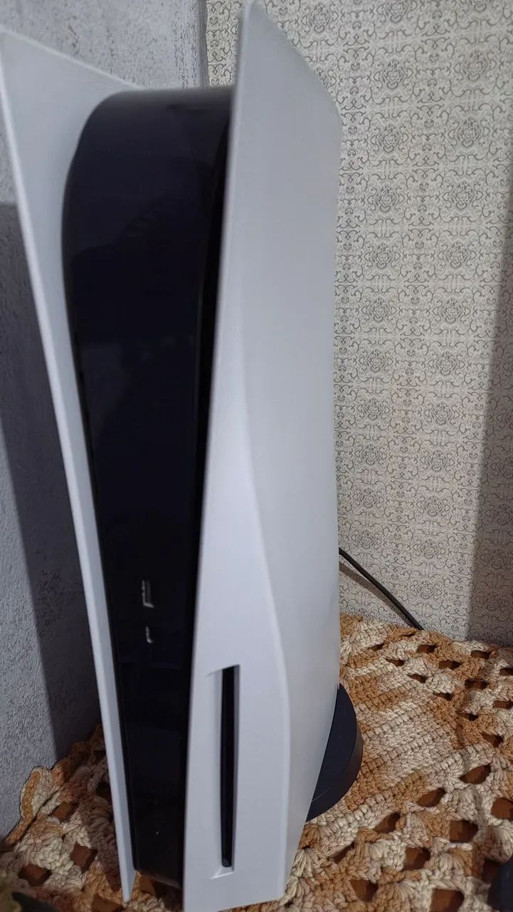 Ps5 com 2 controles 