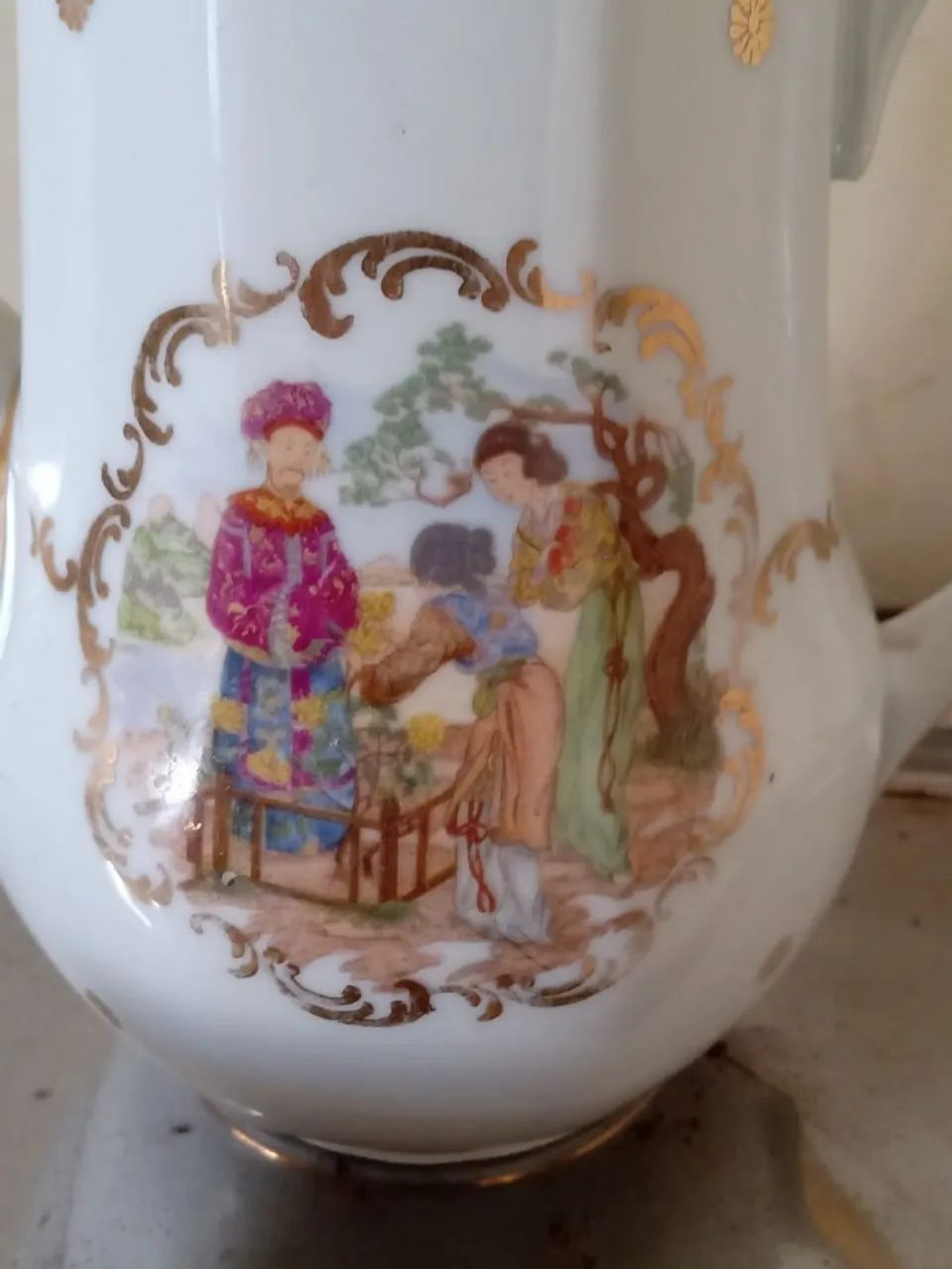Antigo Conjunto de Café em Porcelana Mauá 