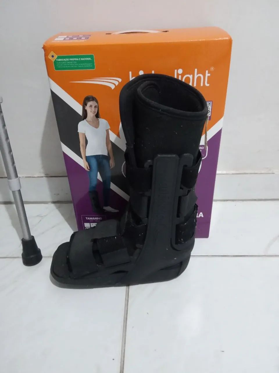 Bota Imobilizadora e Muletas - Foto 3