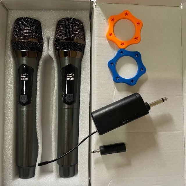 Microfone dinâmico sem fio recarregável - Foto 3