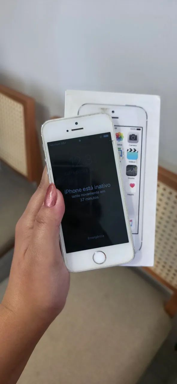 Iphone 5S com caixa  - Foto 5