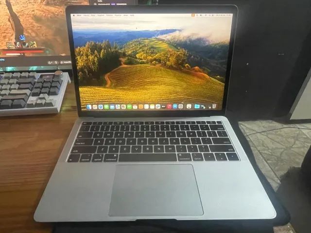 MacBook Air 2020 i5 8GB 256GB SSD Retina 13