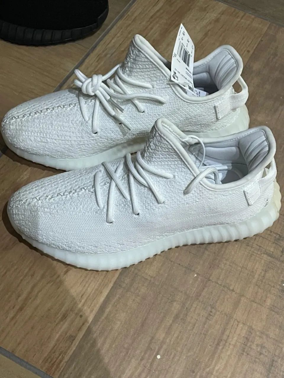 yeezy boost 350 v2 cream white