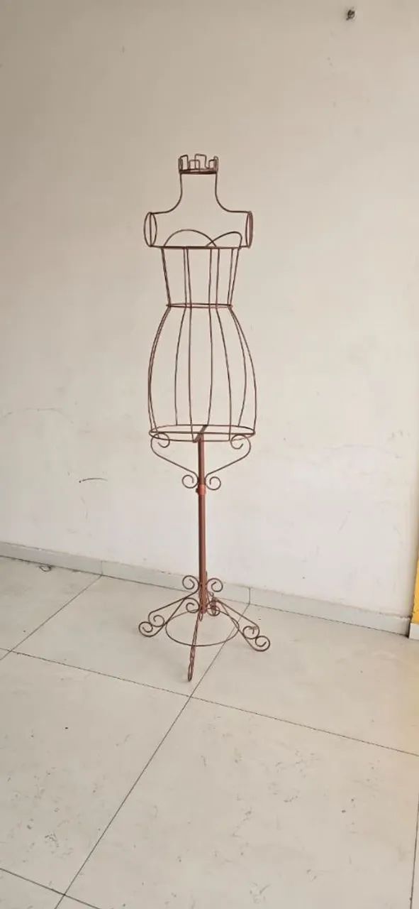 1 manequim para loja feminina   - Foto 2