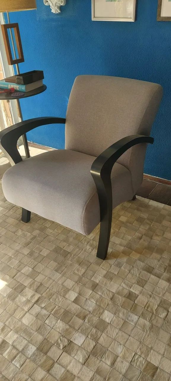 Duas poltronas para sala estar