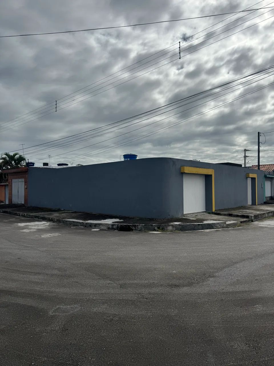 Casa grande no Village 