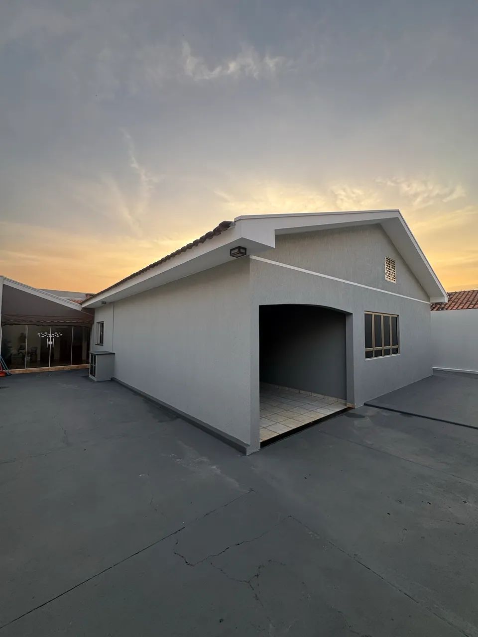 LINDA CASA NO VALE DO SOL 