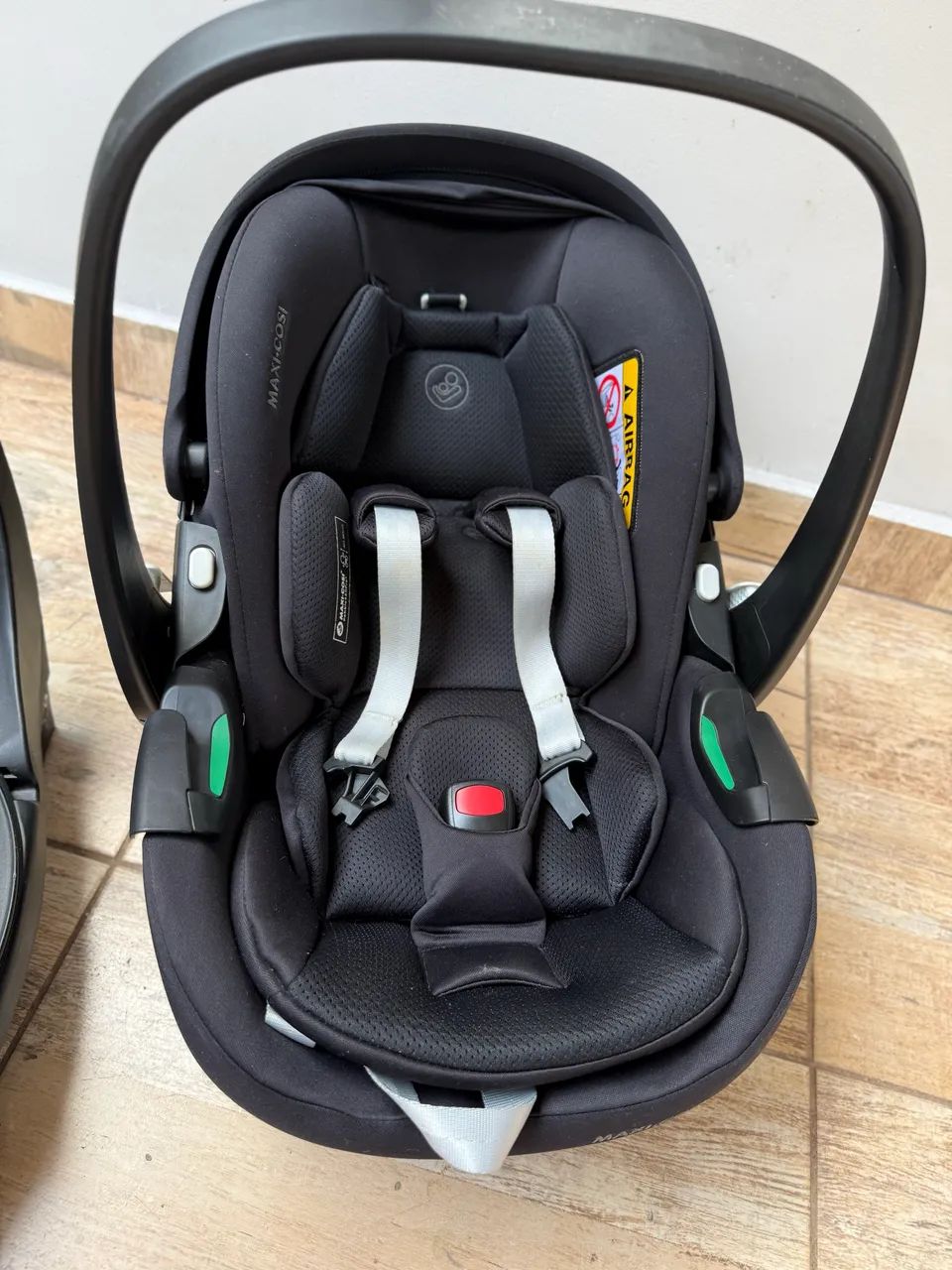 Bebê Conforto Pebble 360 Pro com Base Essential Black - Maxi-Cosi