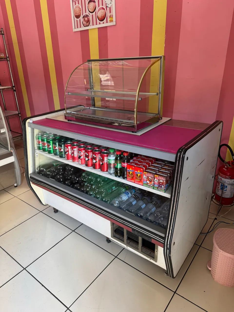     Expositor Refrigerado 220V Funcionando Perfeito Ótimo Estado - Foto 2