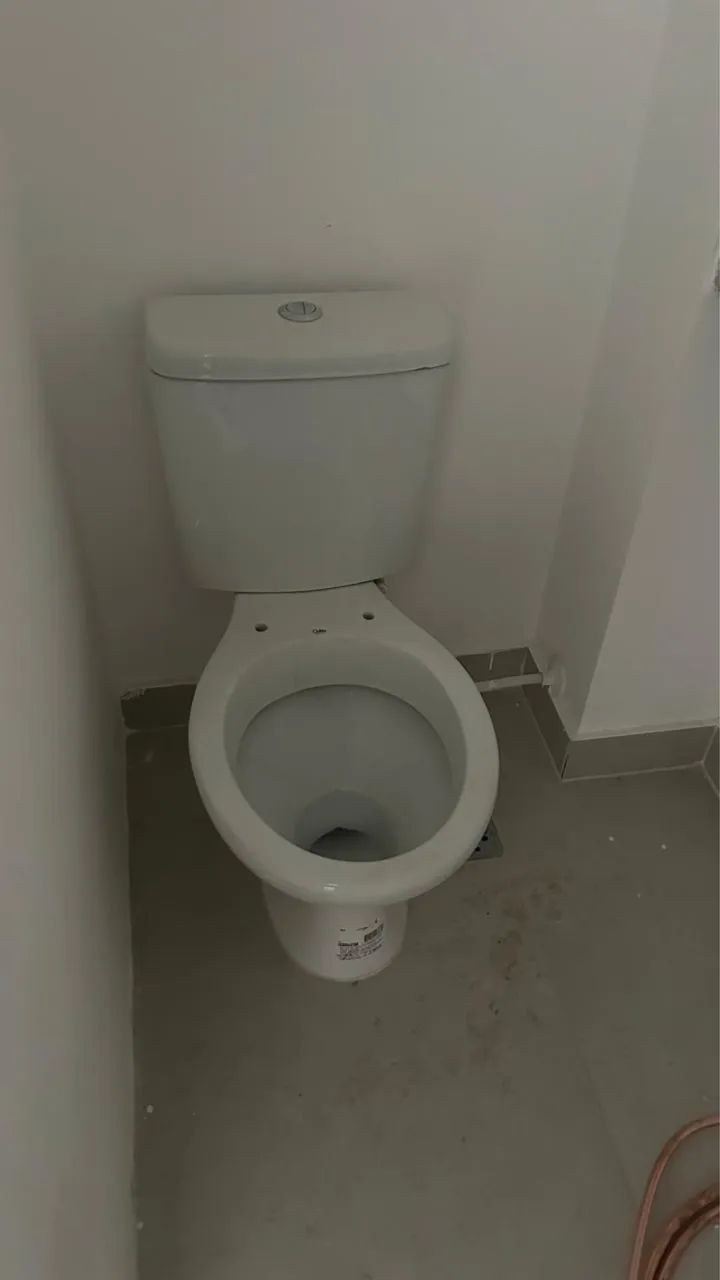 Vaso Sanitário com Caixa Acoplada Branco