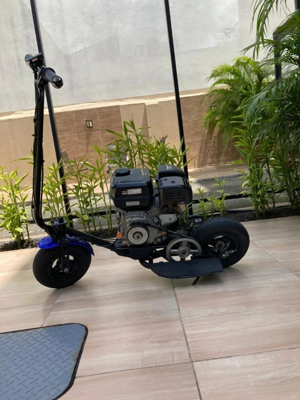 Walk machine com motor estacionário 215 HP - Foto 2