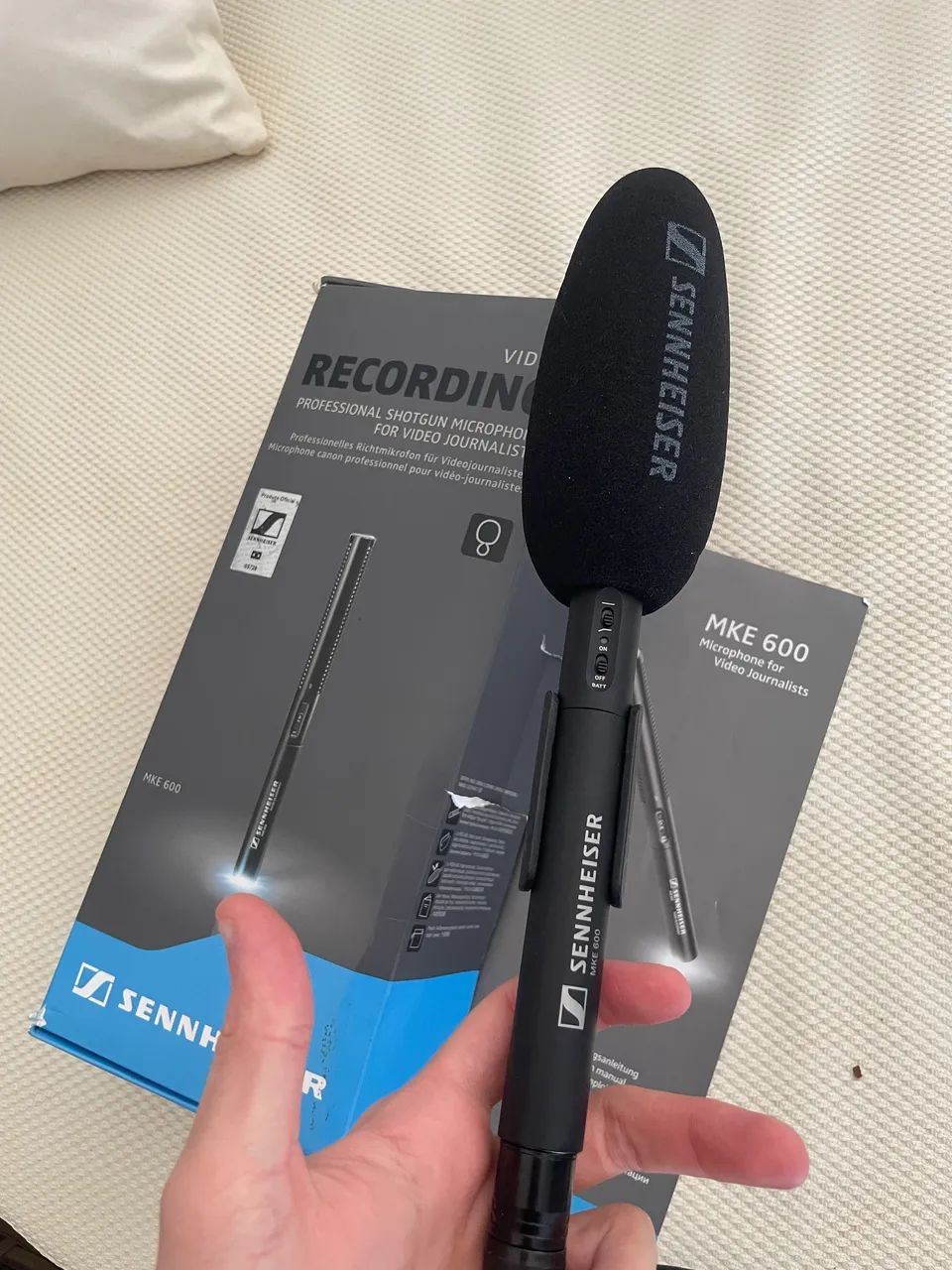 Microfone Sennheiser Mke 600 shotgun na caix