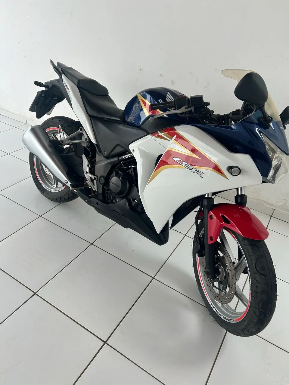 CBR 250R - Foto 2