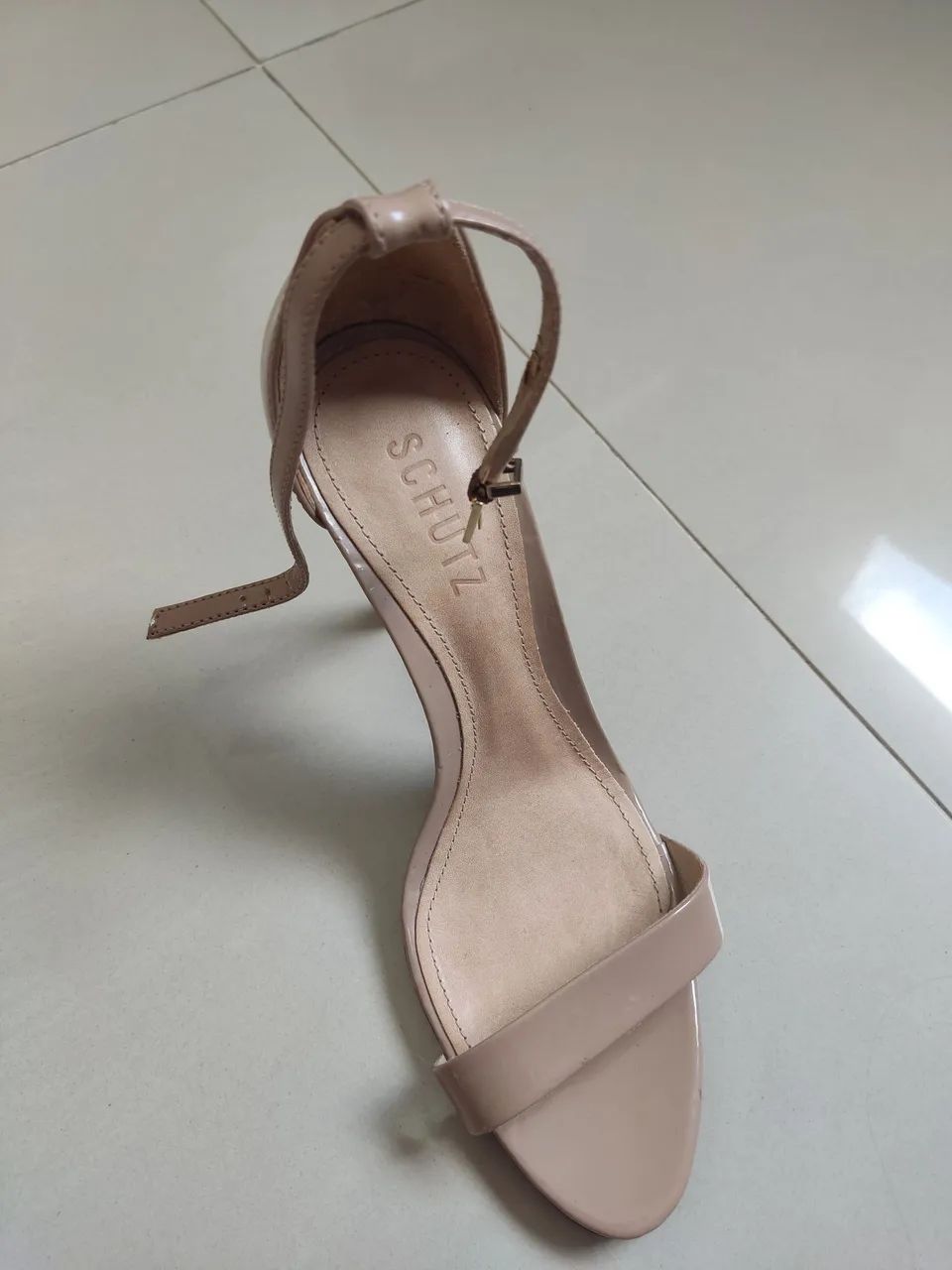 Sandália Schutz bege  - Foto 3