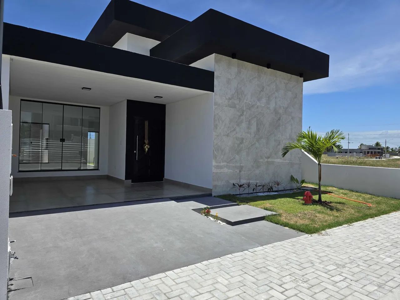 Casa no Cond. Villaredo Barra [10908]