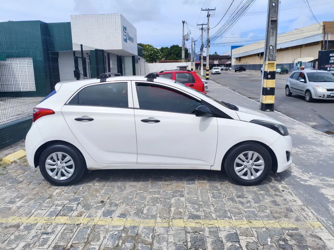 Hyundai HB20 Comf./c.plus/c.style 1.0 Flex 12V 2014 - Foto 4
