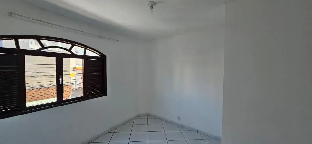 Apartamento amplo de 02 quartos - Foto 2