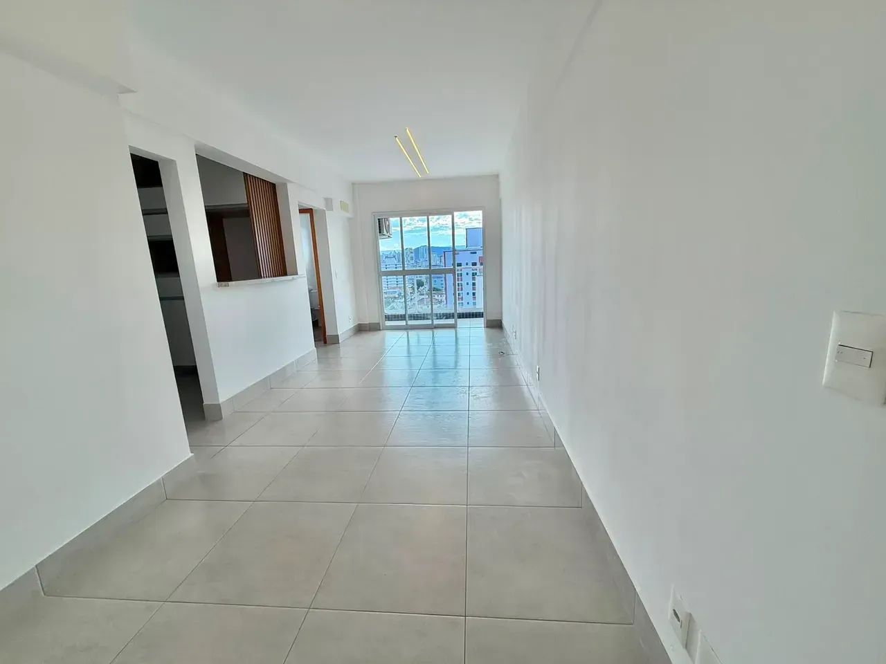 1 DORMITÓRIO AMPLO NO EMBARÉ! - Foto 2