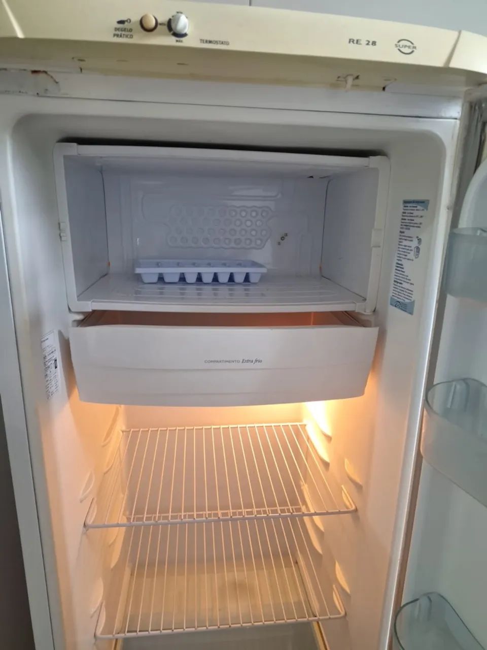 Vende se geladeira  - Foto 2