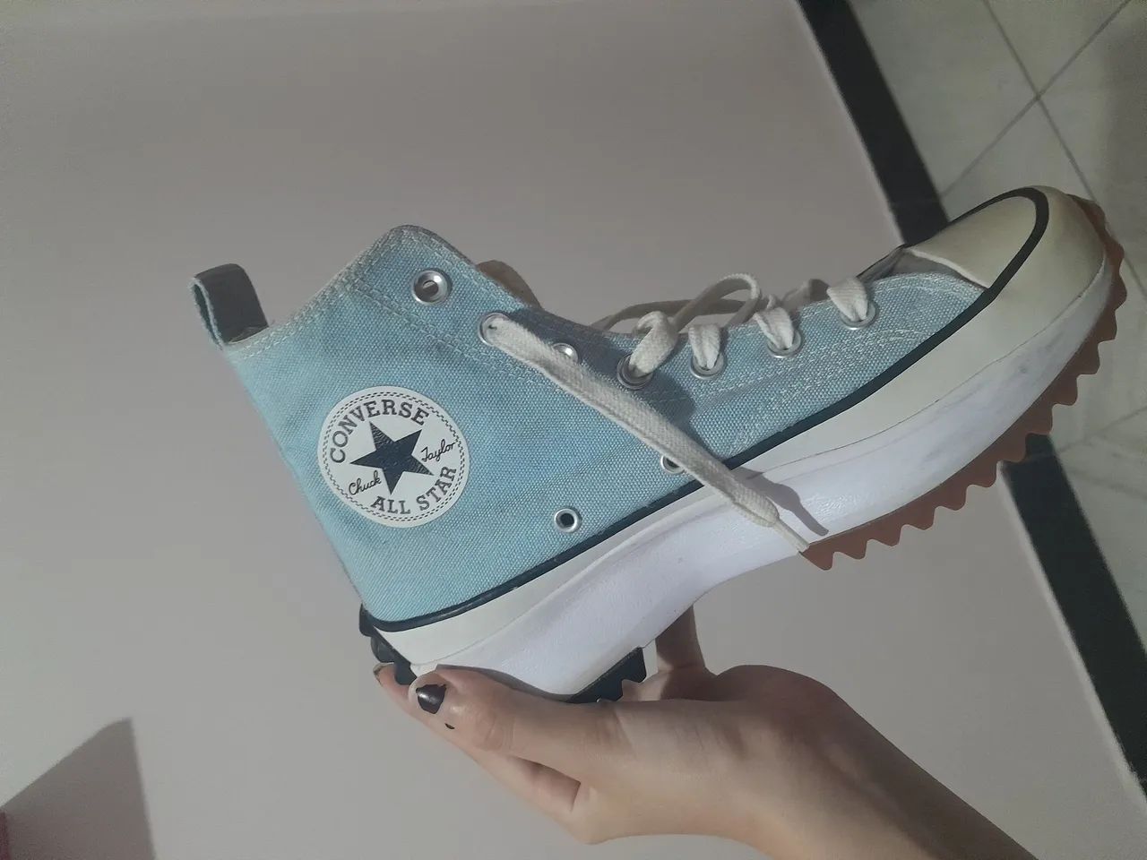 Tênis all Star original jeans plataforma cano longo, emborrachado em baixo, confortável