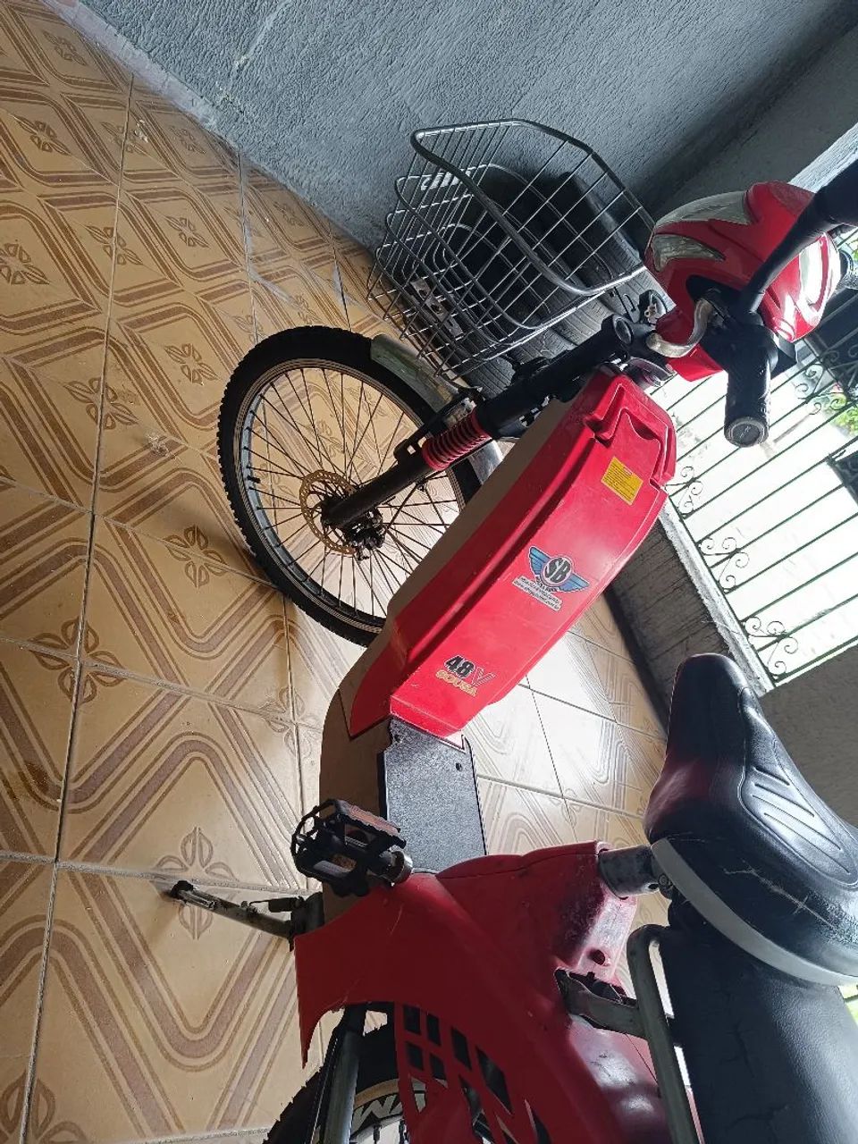 Bicicleta elétrica semi nova