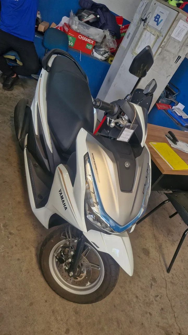 Yamaha fluo 125 ibrida
