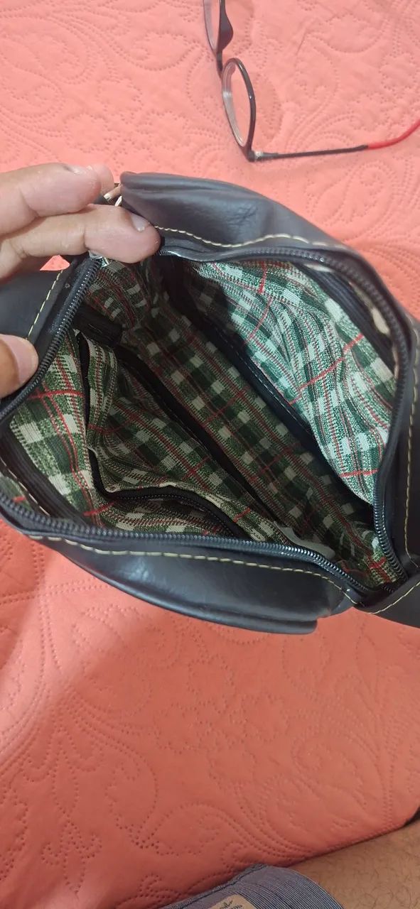 Bolsa tiracolo preta - Foto 3