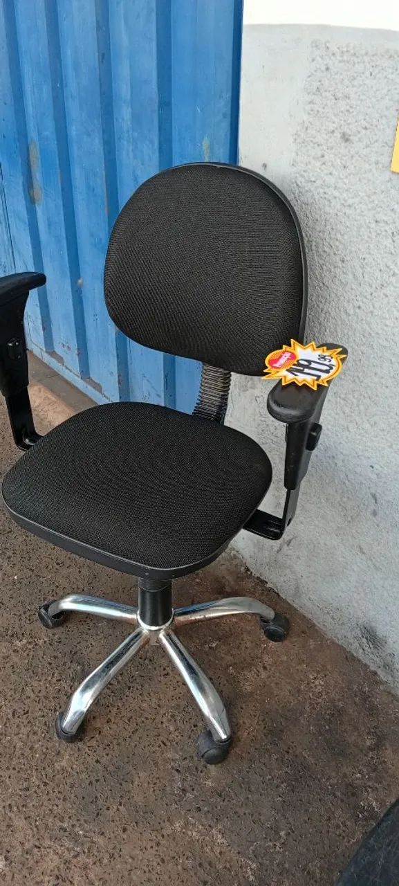 Cadeira secretaria reformada 