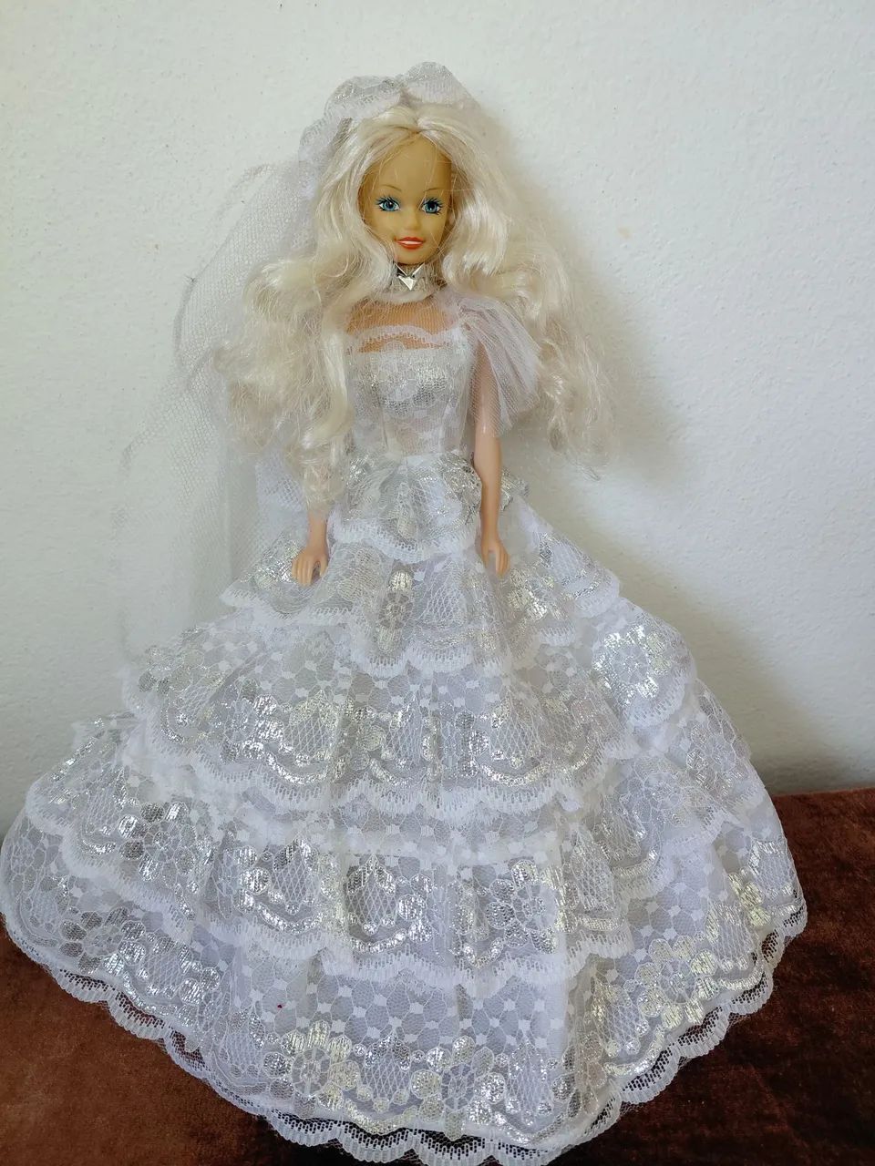 Boneca tipo Barbie Noiva Importada