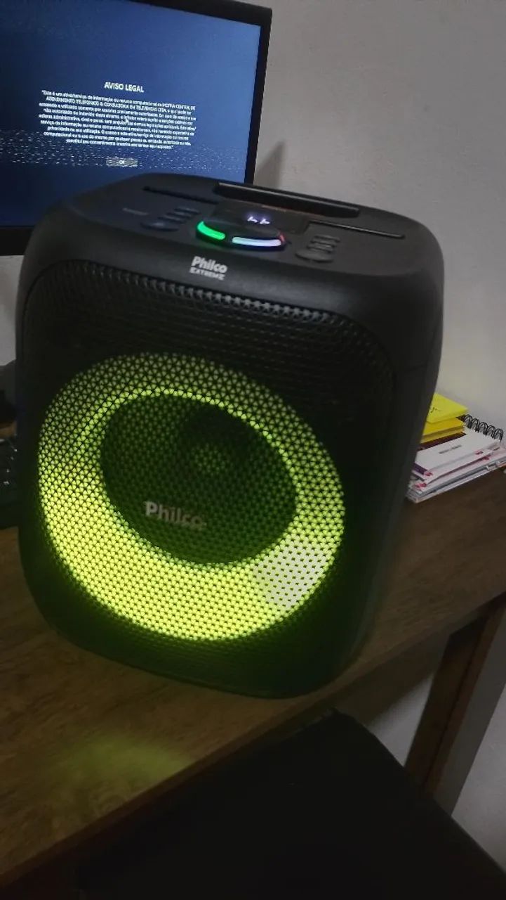 Caixa amplificada de som 