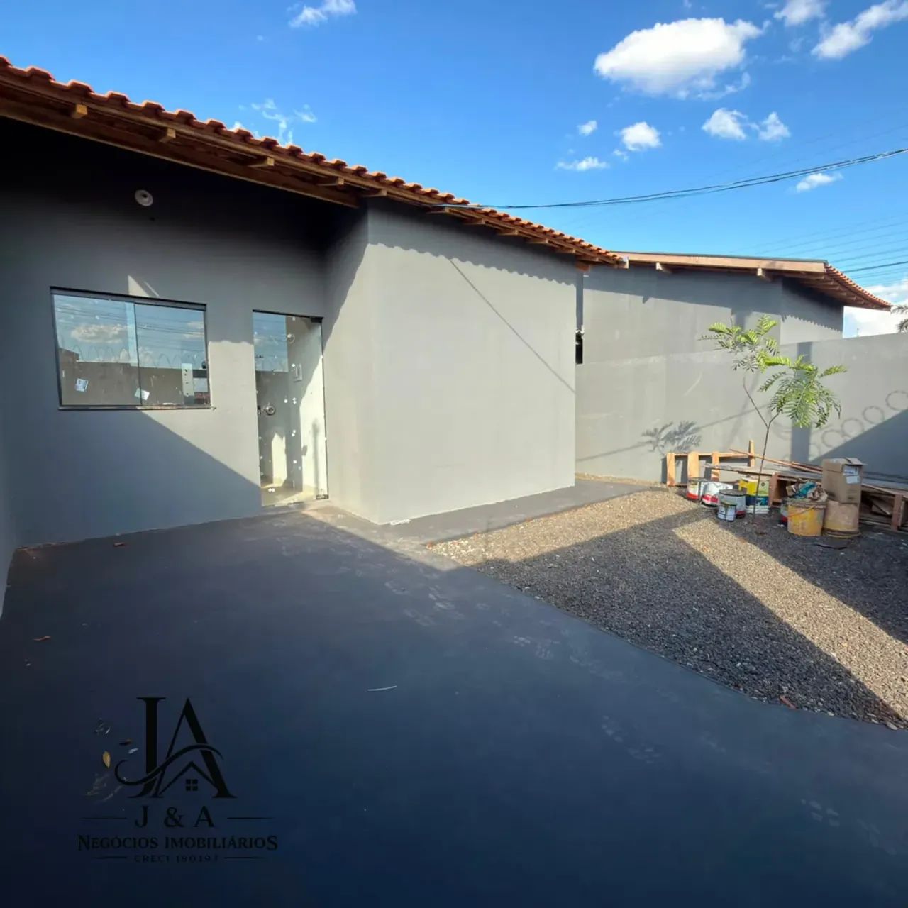 Casa á venda com 2 quartos na Vila Nasser com bônus moradia