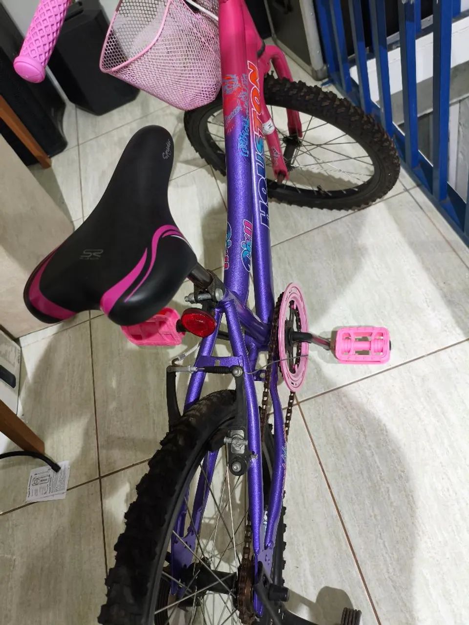 Bicicleta infantil bem conservada semi nova - Foto 3