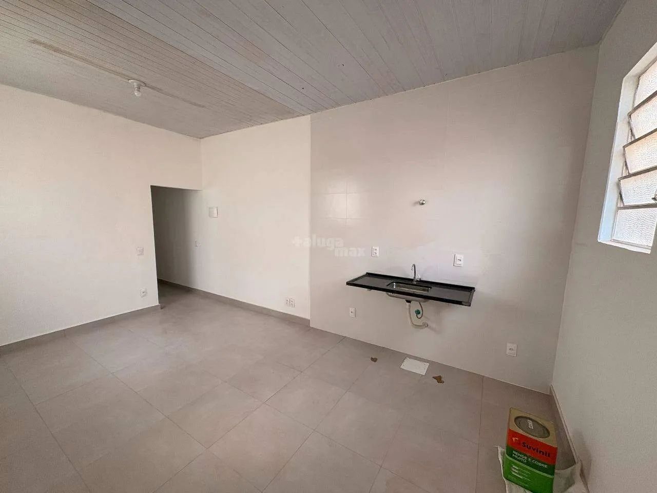 Excelente CASA para ALUGAR 2 quartos com área privativa