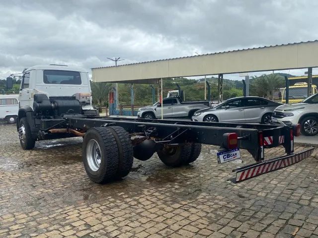 VW 17190 Worker no chassi 2013  - Foto 4