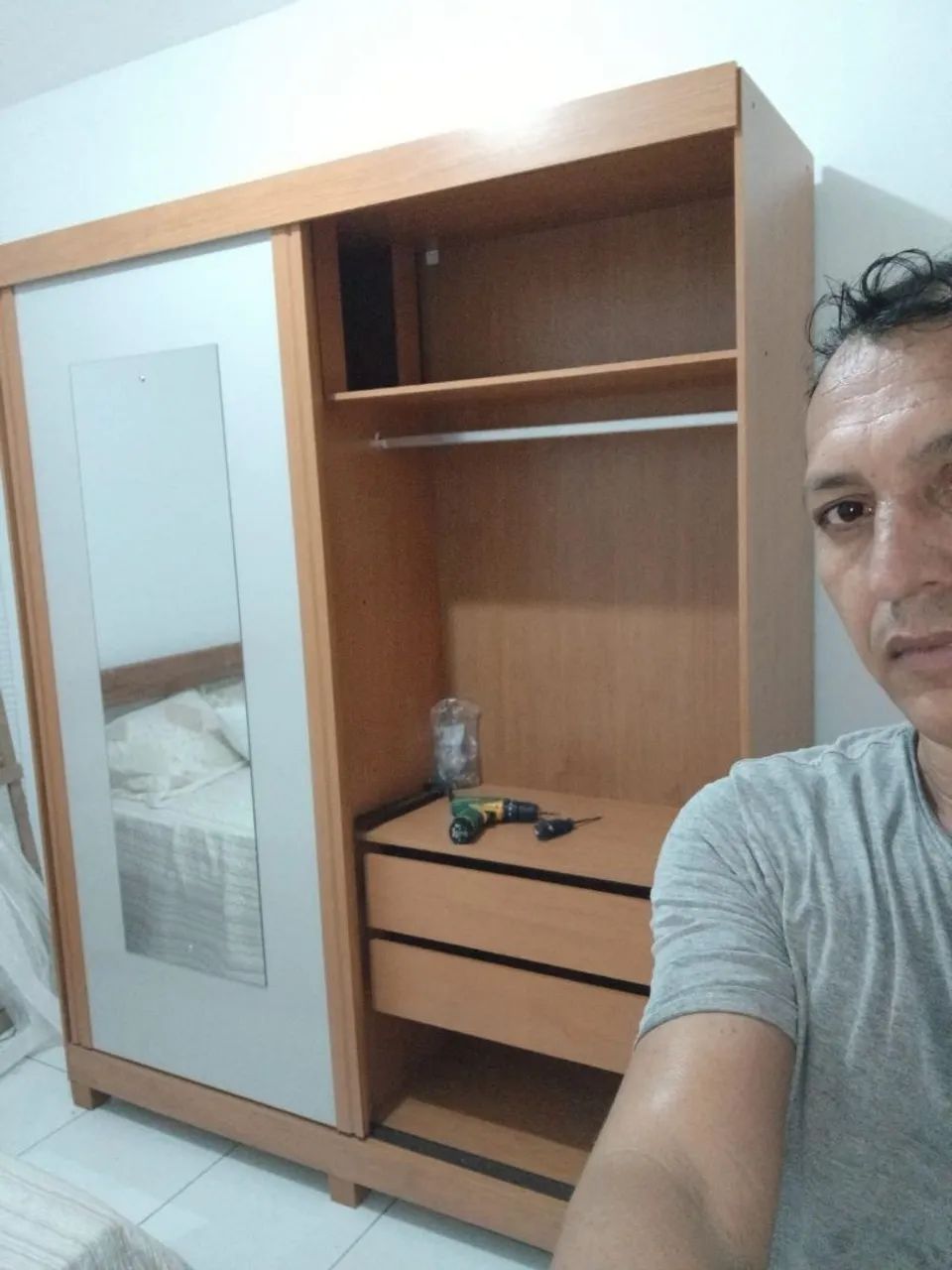 Desmontagem, transporte de guarda roupa 