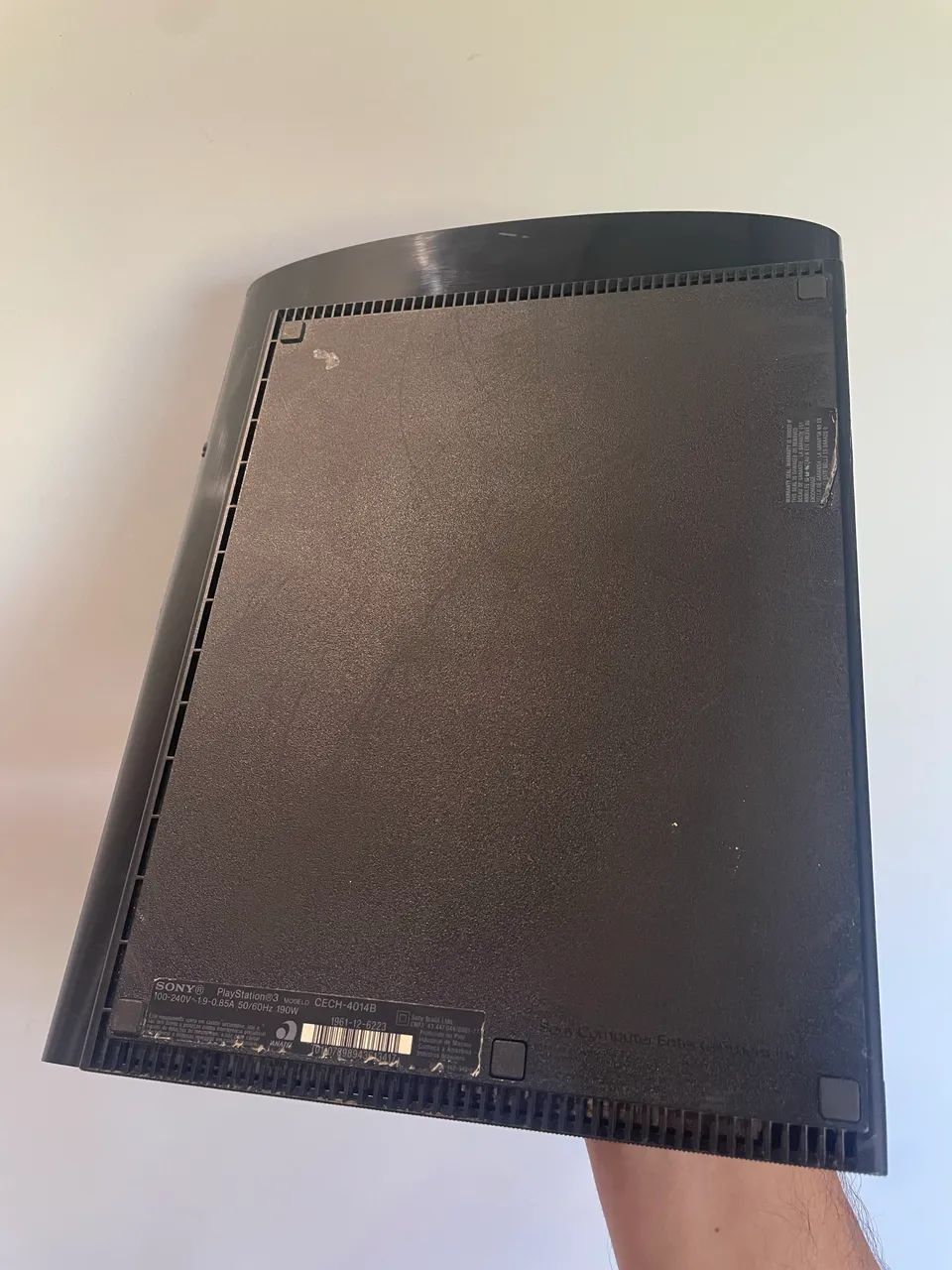 PS3 Super Slim na caixa 5 jogos, 2 controles - Foto 3
