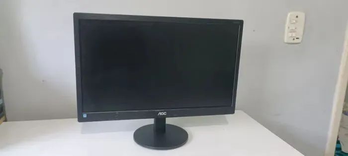 Monitor marca AOC - Foto 3