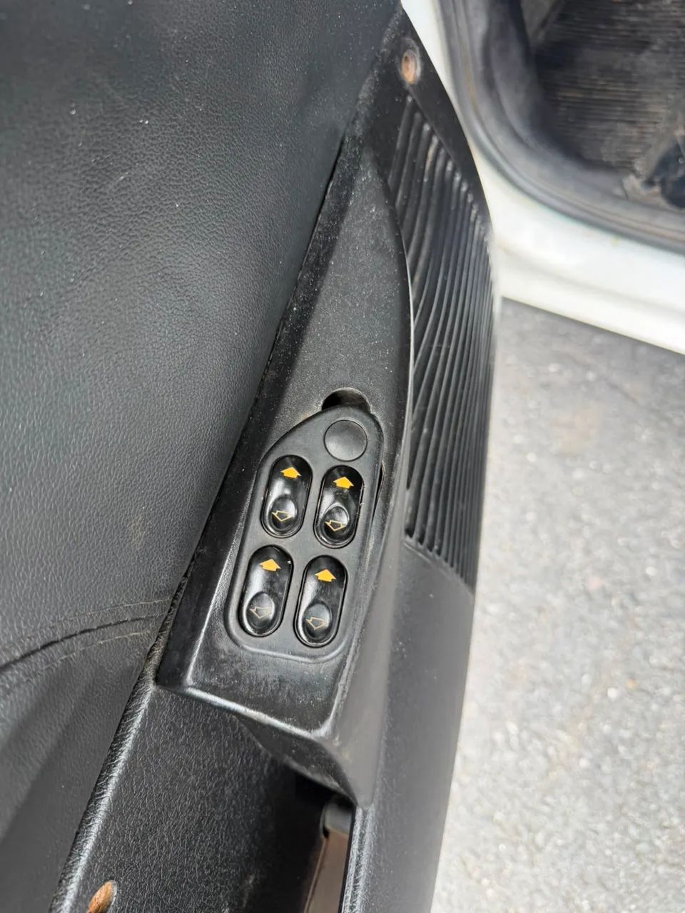 Chevrolet Corsa Wind 1.0 Mpf/milleniumi/ EFI 4P (álcool) 2002 - Foto 2