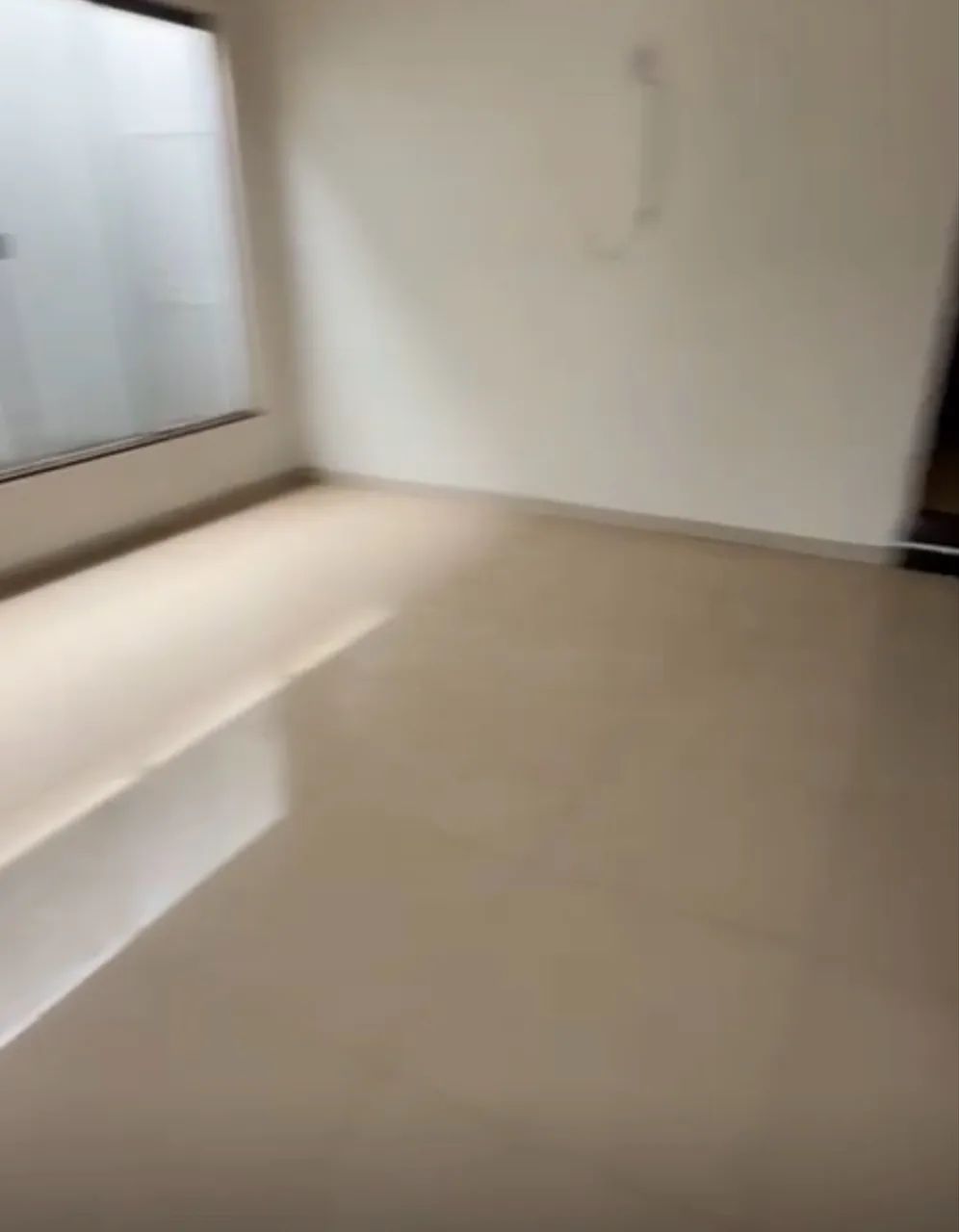 Alugo ou vendo casa com piscina - Foto 3