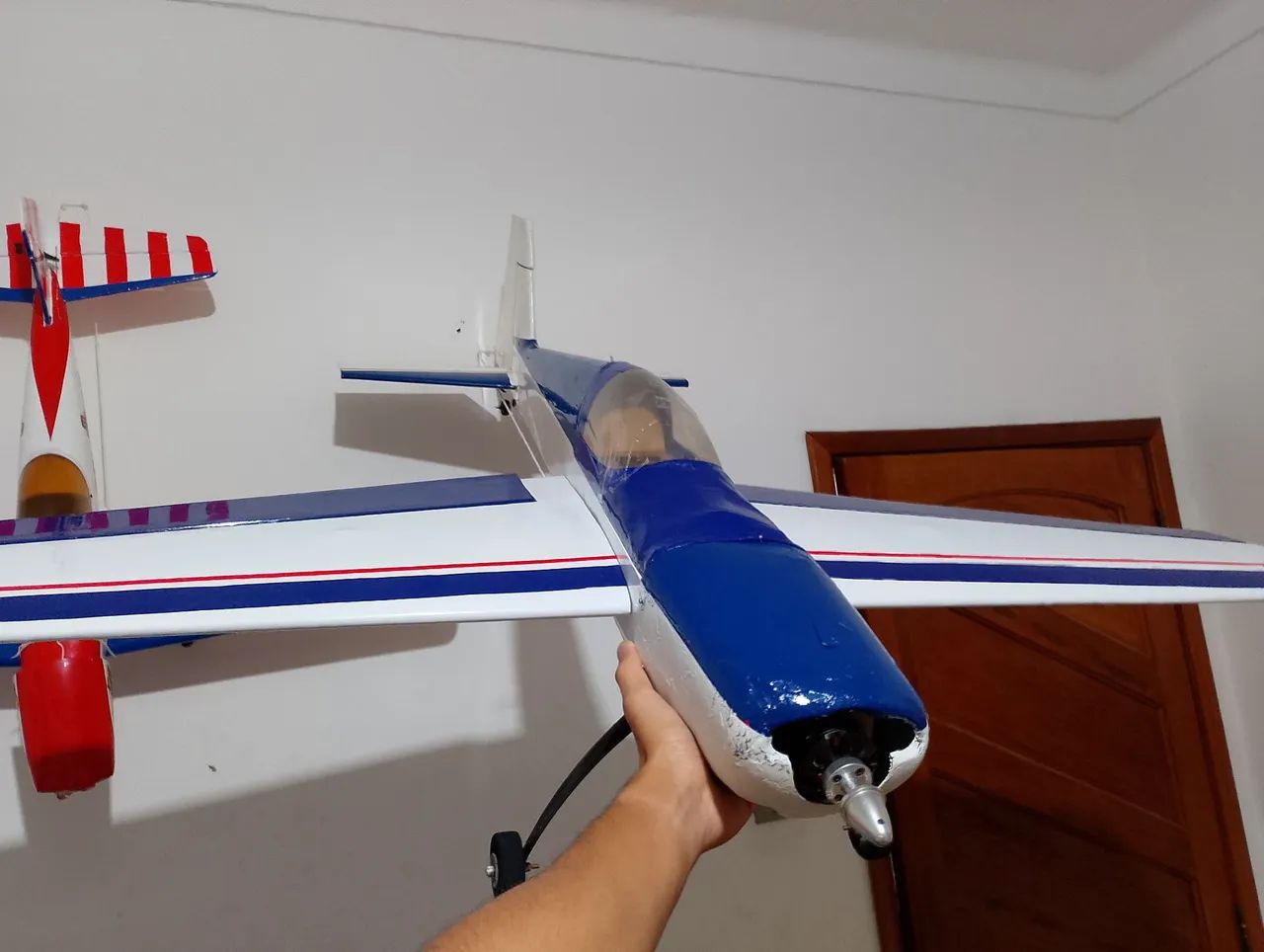 Aeromodelo extra 260 - Foto 2