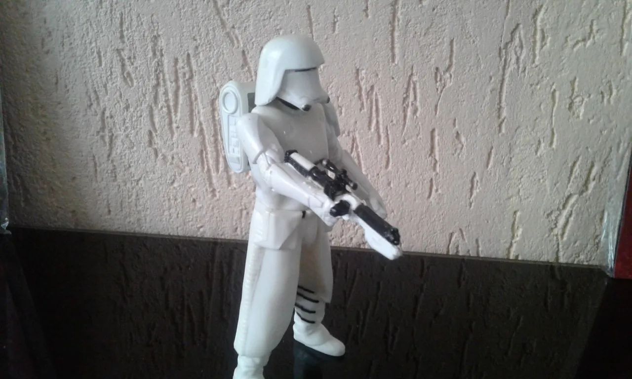 Boneco Star Wars Stormtrooper Miniatura Colecionável Geek 