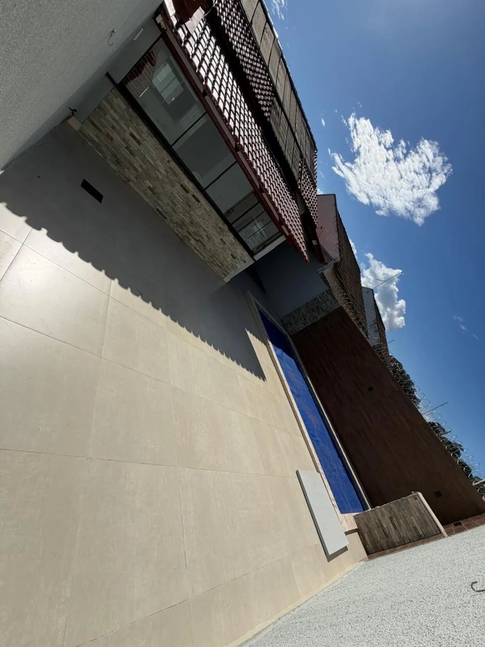 VENDO ÁGIO DE CASA COM PISCINA OU QUITADA - Foto 2